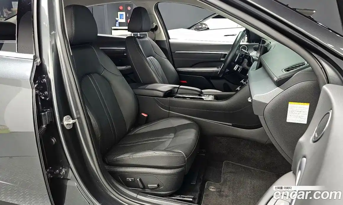 Hyundai Sonata 2023 2.0 Автомат в Москве № 1171956, фото 10