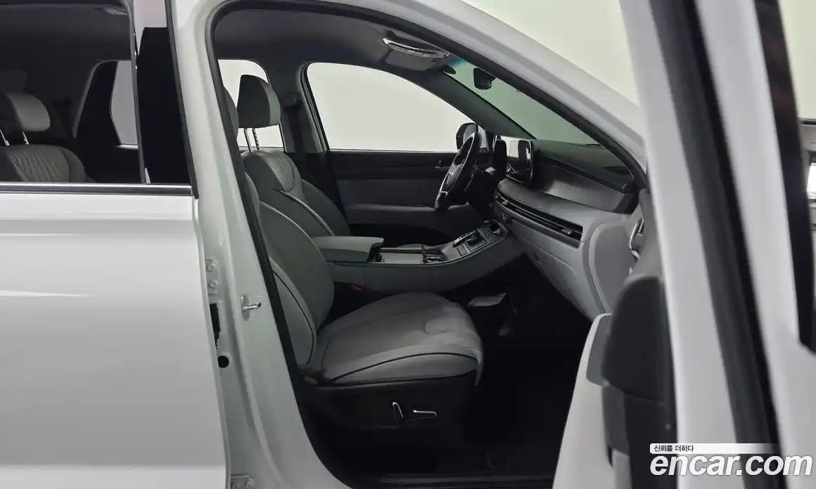 Hyundai Palisade 2024 2.2 Автомат в Москве № 1171992, фото 12