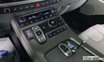 Hyundai Palisade 2024 2.2 Автомат в Москве № 1171992, миниатюра 9