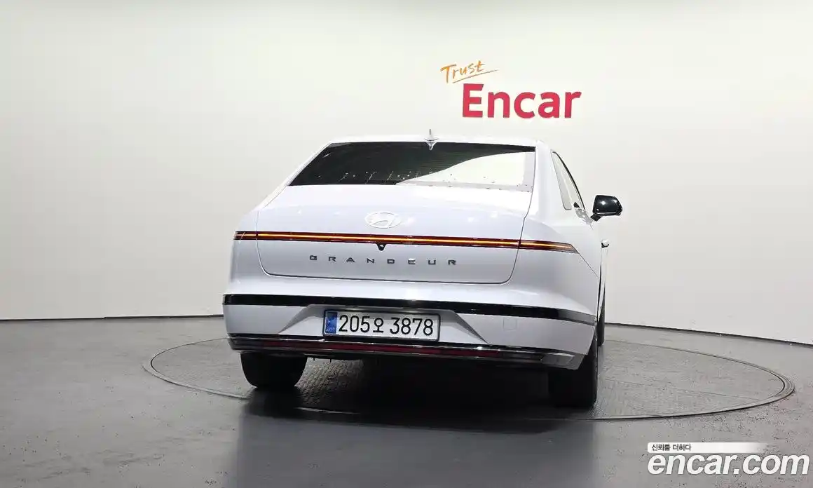 Hyundai Grandeur 2024 1.6 Автомат в Москве № 1171993, фото 4