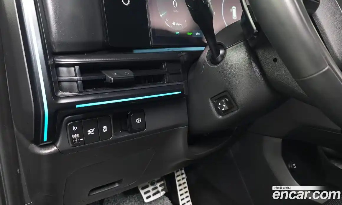 Hyundai Santa Fe 2023 1.6 Автомат в Москве № 1172032, фото 13