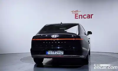 Hyundai Grandeur 2023 1.6 Автомат в Москве № 1172105, миниатюра 3