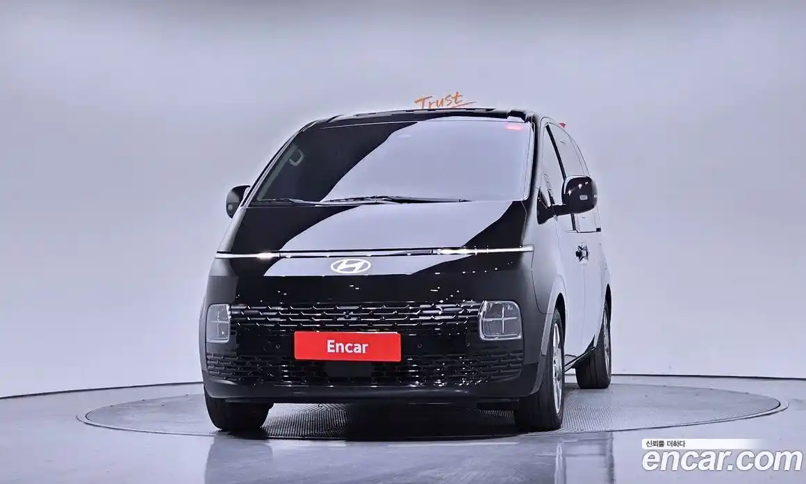 Hyundai Staria 2024 2.2 Автомат в Москве № 1172134, фото 3