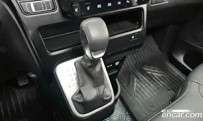 Hyundai Staria 2024 2.2 Автомат в Москве № 1172134, миниатюра 9