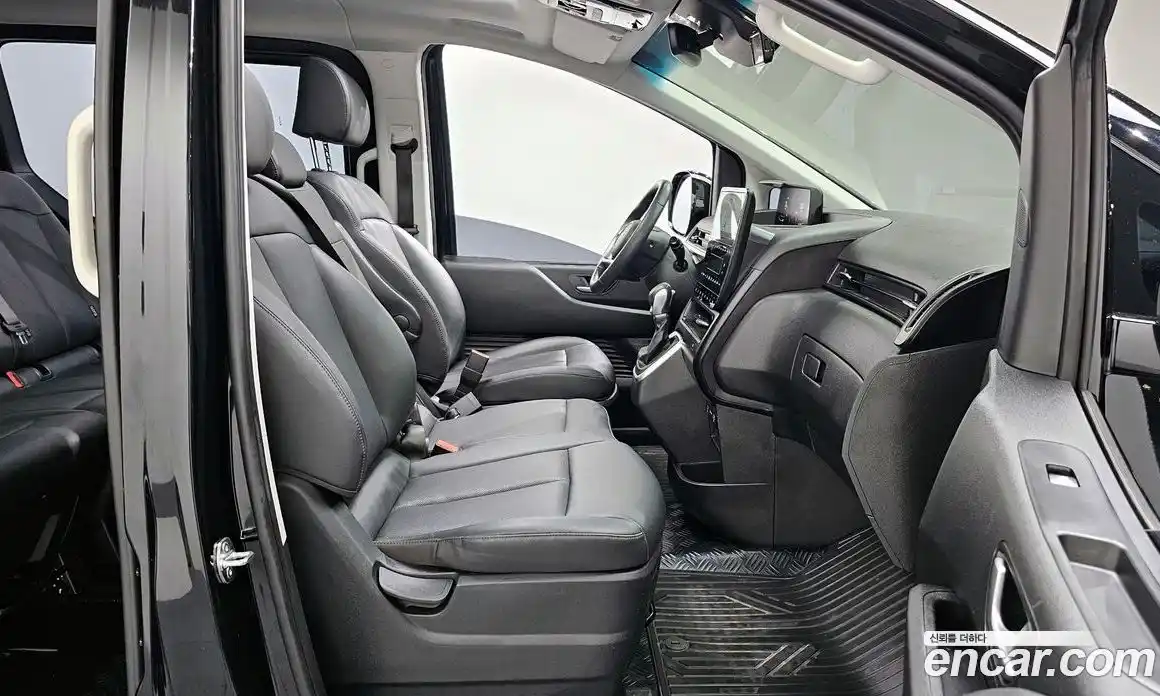 Hyundai Staria 2024 2.2 Автомат в Москве № 1172134, фото 10