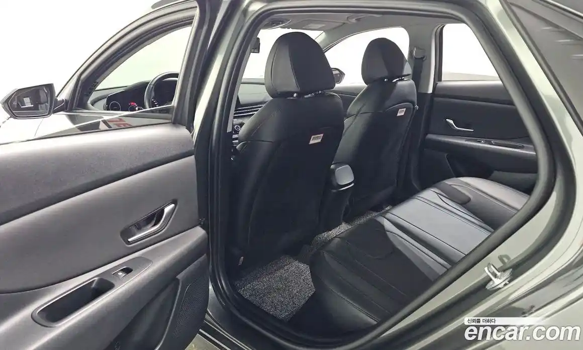 Hyundai Avante 2022 1.6 Автомат в Москве № 1172152, фото 11