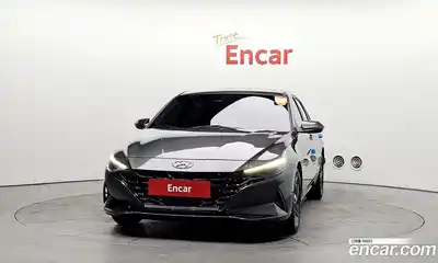 Hyundai Avante 2022 1.6 Автомат в Москве № 1172152, миниатюра 3