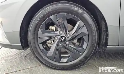 Hyundai Avante 2022 1.6 Автомат в Москве № 1172152, миниатюра 5