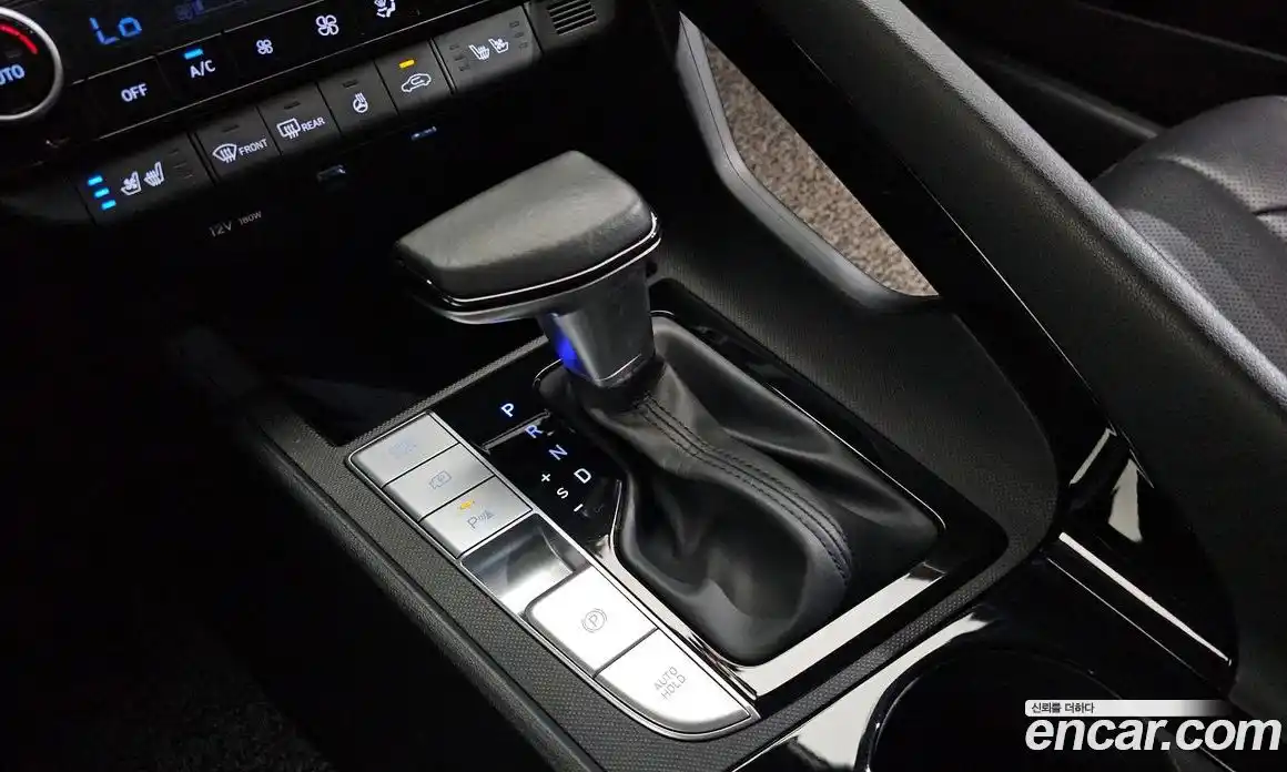 Hyundai Avante 2022 1.6 Автомат в Москве № 1172152, фото 9