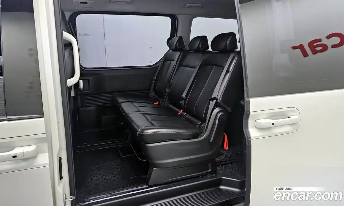 Hyundai Staria 2021 3.5 Автомат в Москве № 1172169, фото 12