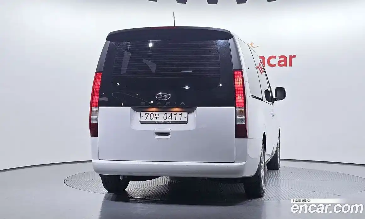 Hyundai Staria 2021 3.5 Автомат в Москве № 1172169, фото 4