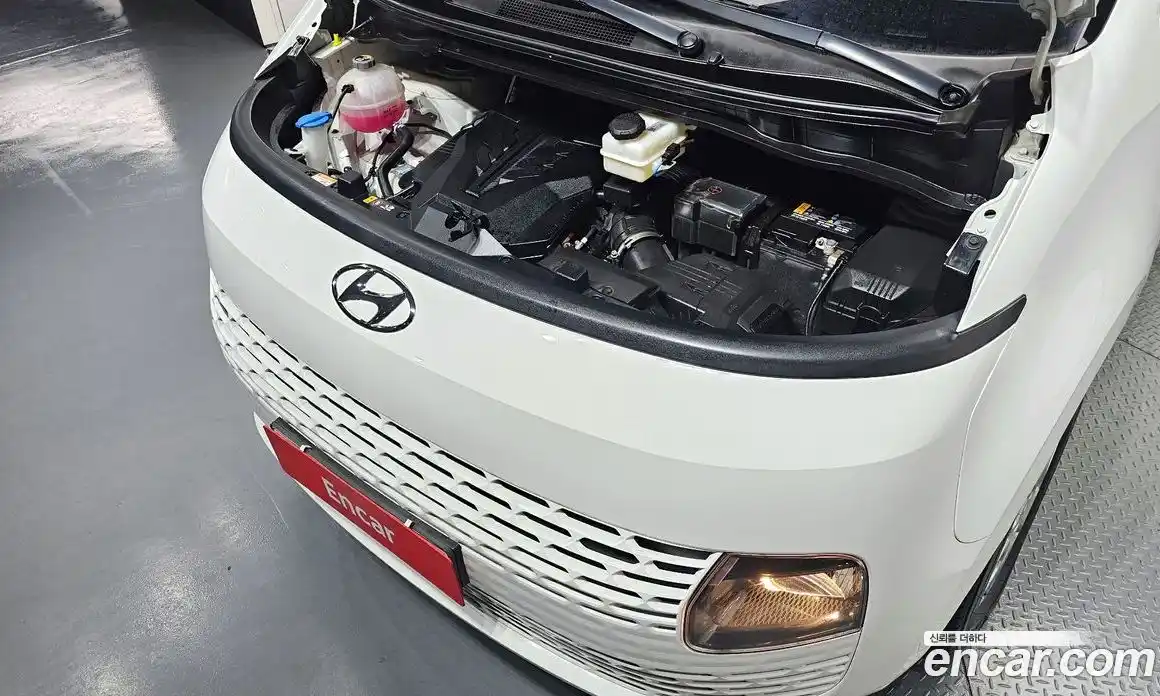 Hyundai Staria 2021 3.5 Автомат в Москве № 1172169, фото 6