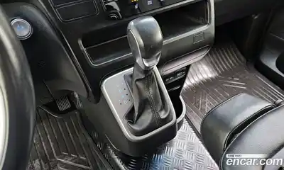 Hyundai Staria 2021 3.5 Автомат в Москве № 1172169, миниатюра 9