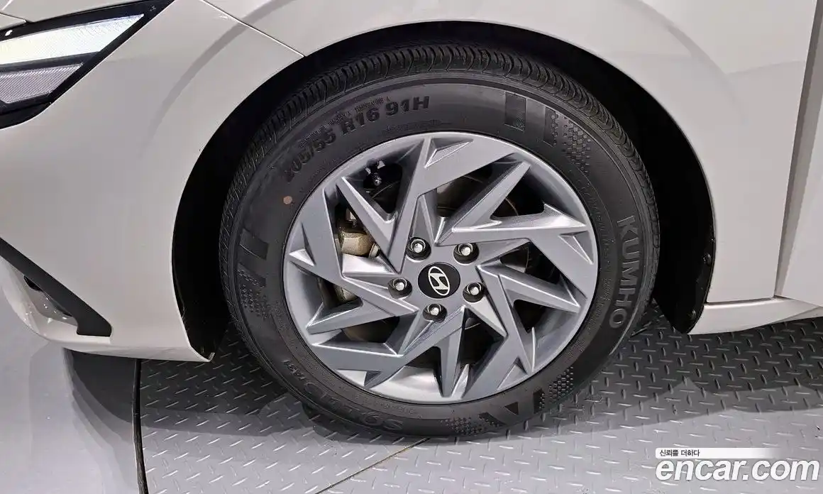 Hyundai Avante 2024 1.6 Автомат в Москве № 1172171, фото 5