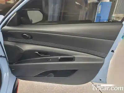 Hyundai Avante 2024 2.0 Автомат в Москве № 1172180, миниатюра 12