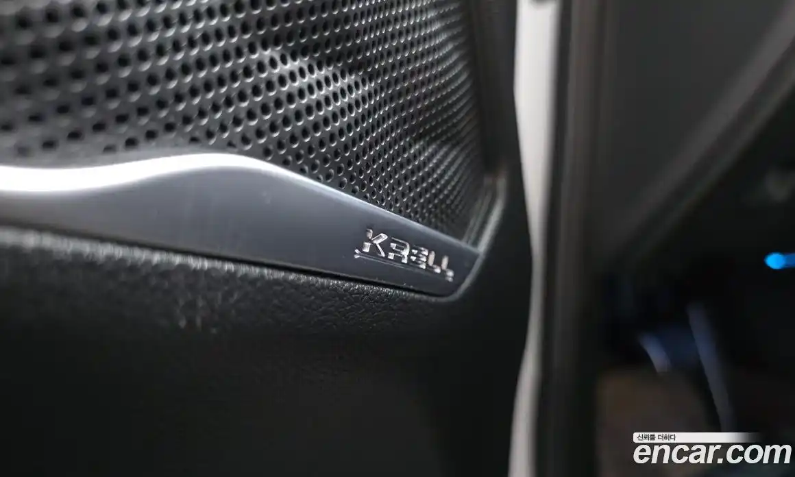 Hyundai Santa Fe 2020 2.0 Автомат в Москве № 1172188, фото 17