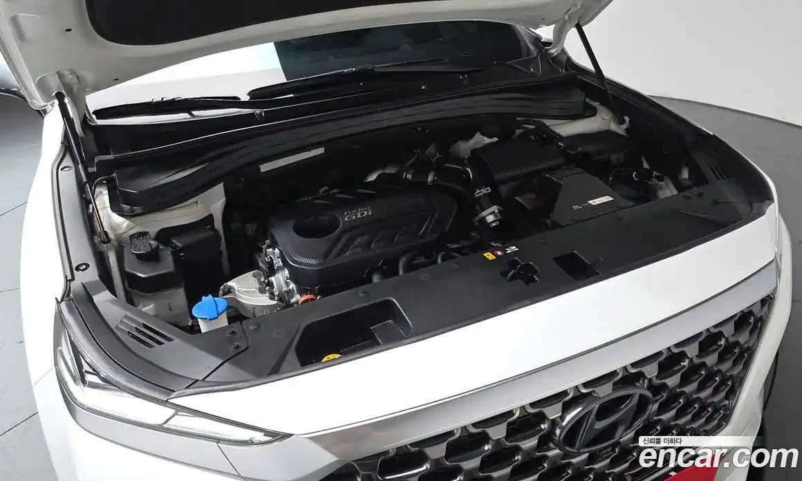 Hyundai Santa Fe 2020 2.0 Автомат в Москве № 1172188, фото 5