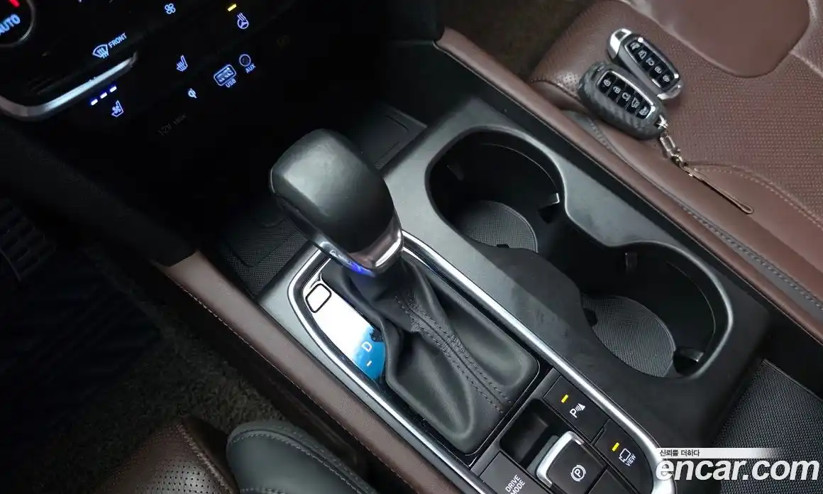 Hyundai Santa Fe 2020 2.0 Автомат в Москве № 1172188, фото 8