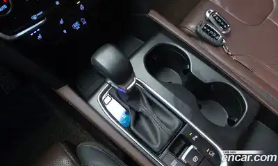 Hyundai Santa Fe 2020 2.0 Автомат в Москве № 1172188, миниатюра 8