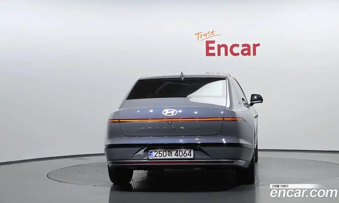 Hyundai Grandeur 2023 2.5 Автомат в Москве № 1172196, фото 4