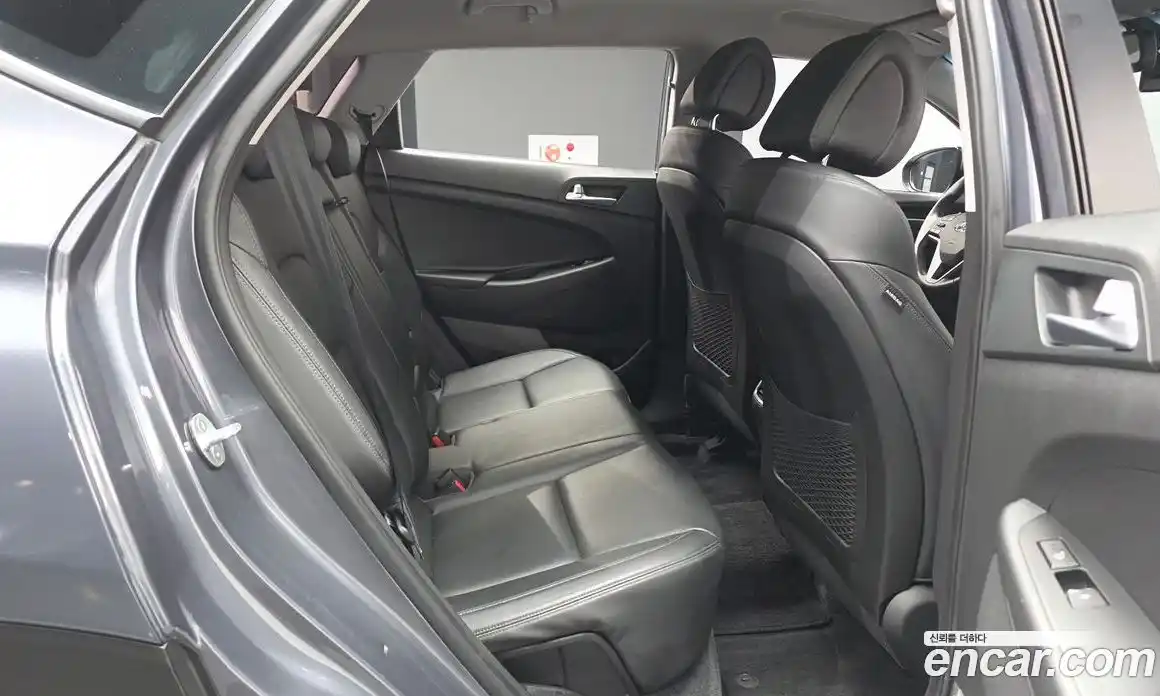 Hyundai Tucson 2016 2.0 Автомат в Москве № 1172208, фото 12