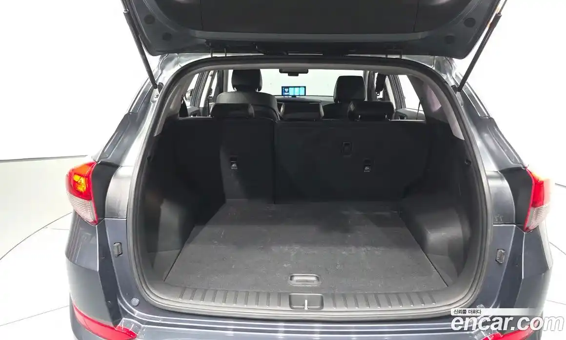 Hyundai Tucson 2016 2.0 Автомат в Москве № 1172208, фото 16