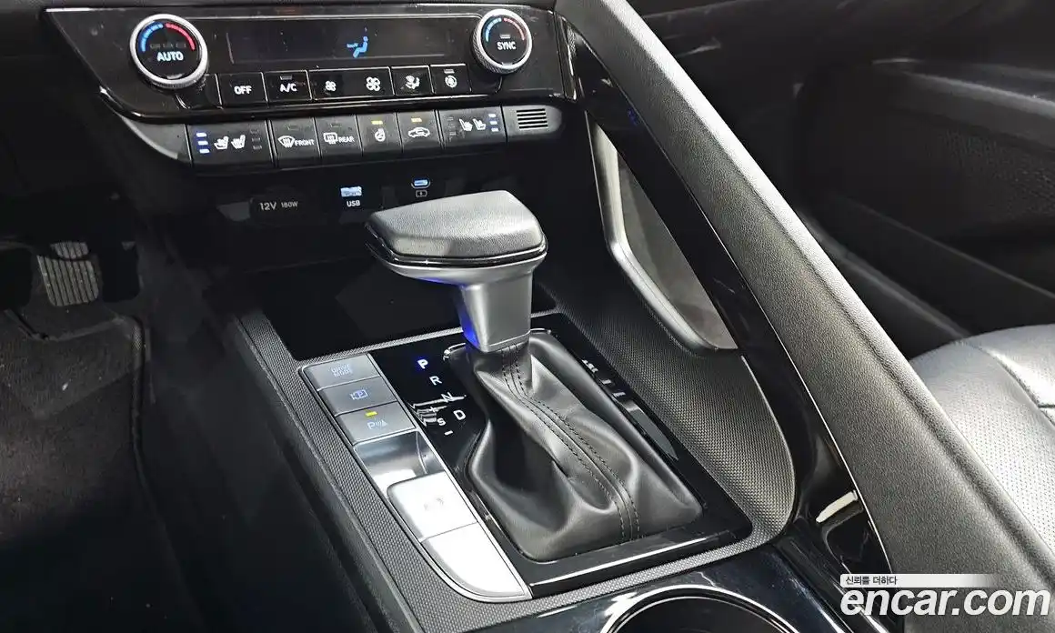 Hyundai Avante 2024 1.6 Автомат в Москве № 1172219, фото 9