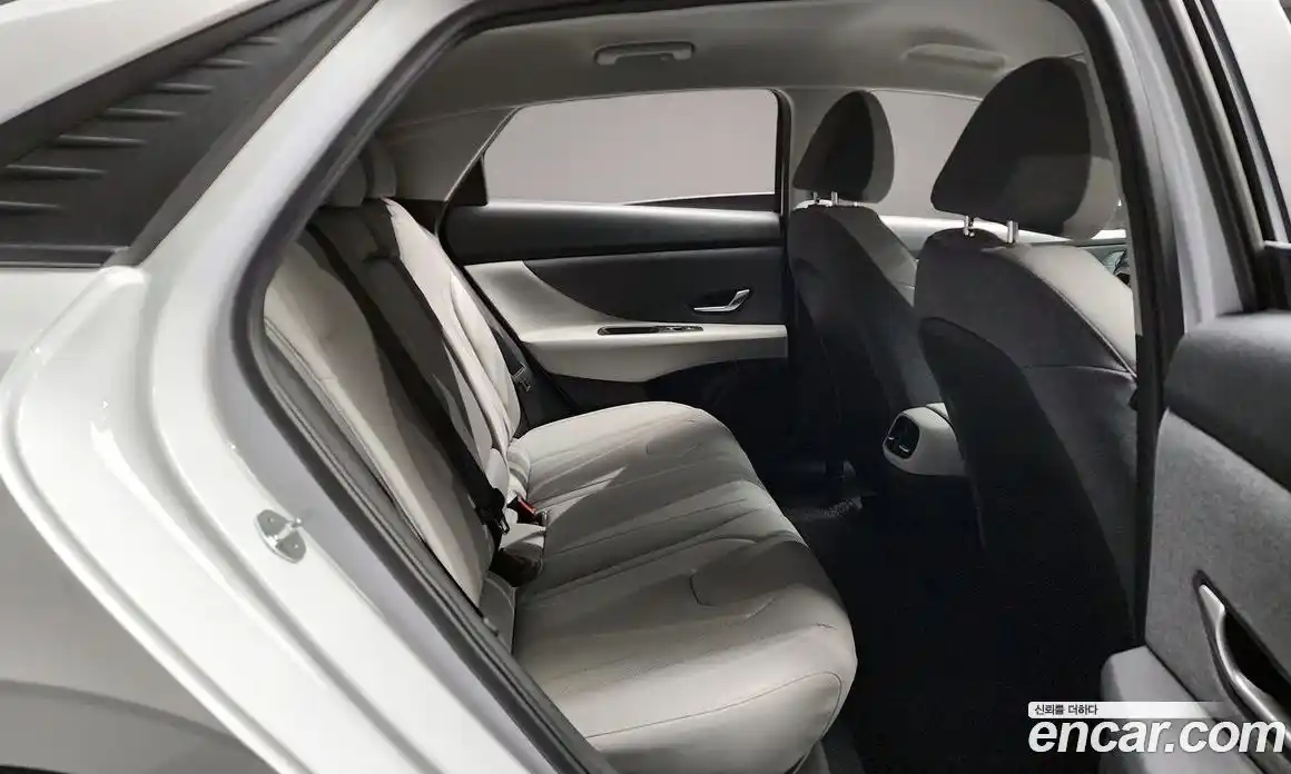 Hyundai Avante 2020 1.6 Автомат в Москве № 1172230, фото 12