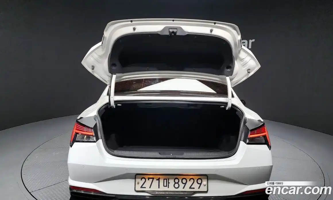 Hyundai Avante 2020 1.6 Автомат в Москве № 1172230, фото 20