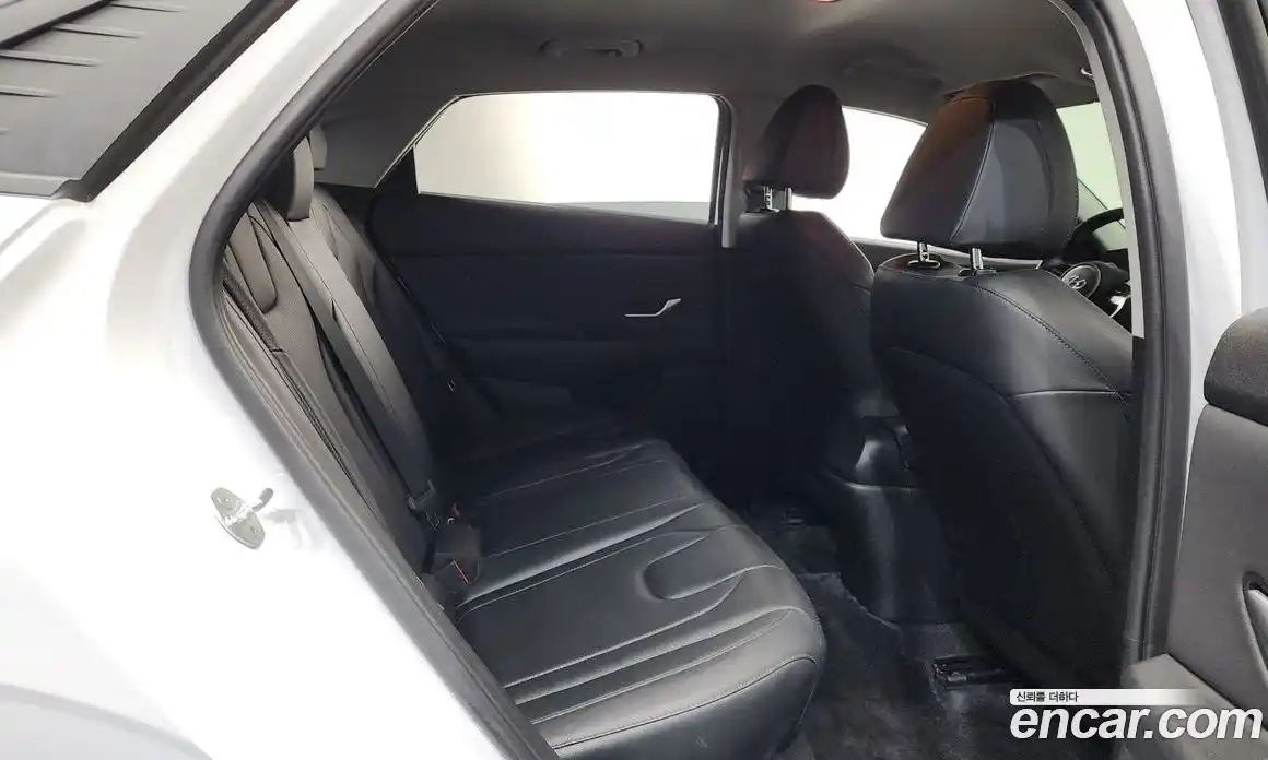 Hyundai Avante 2021 1.6 Автомат в Москве № 1172233, фото 12