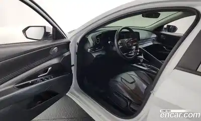 Hyundai Avante 2021 1.6 Автомат в Москве № 1172233, миниатюра 10