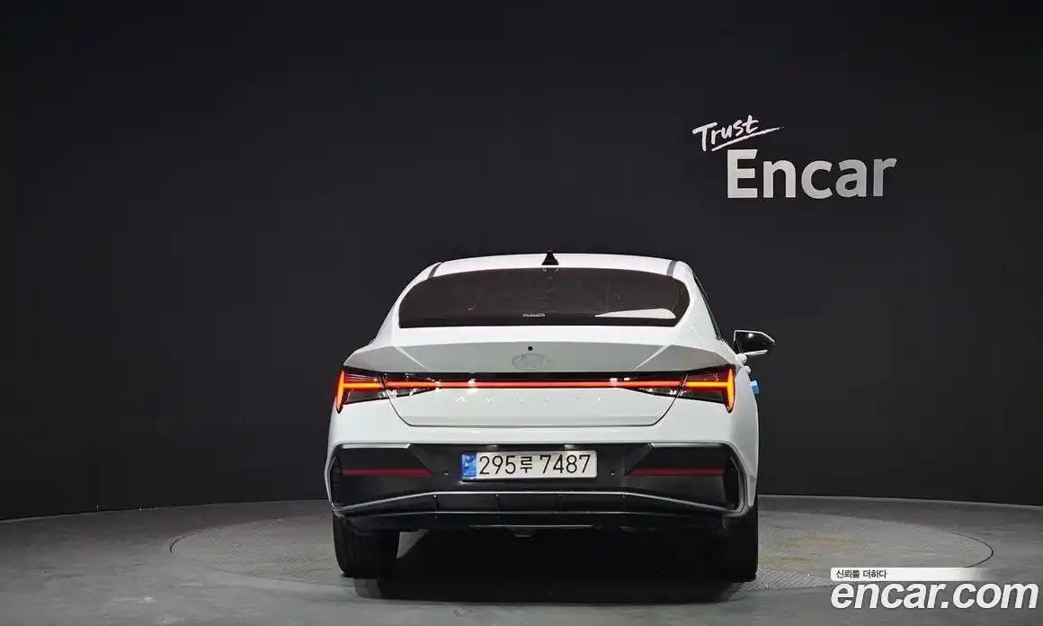 Hyundai Avante 2023 1.6 Автомат в Москве № 1172250, фото 4