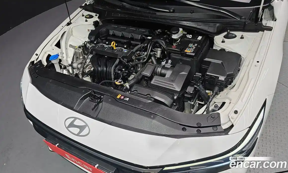 Hyundai Avante 2023 1.6 Автомат в Москве № 1172250, фото 6