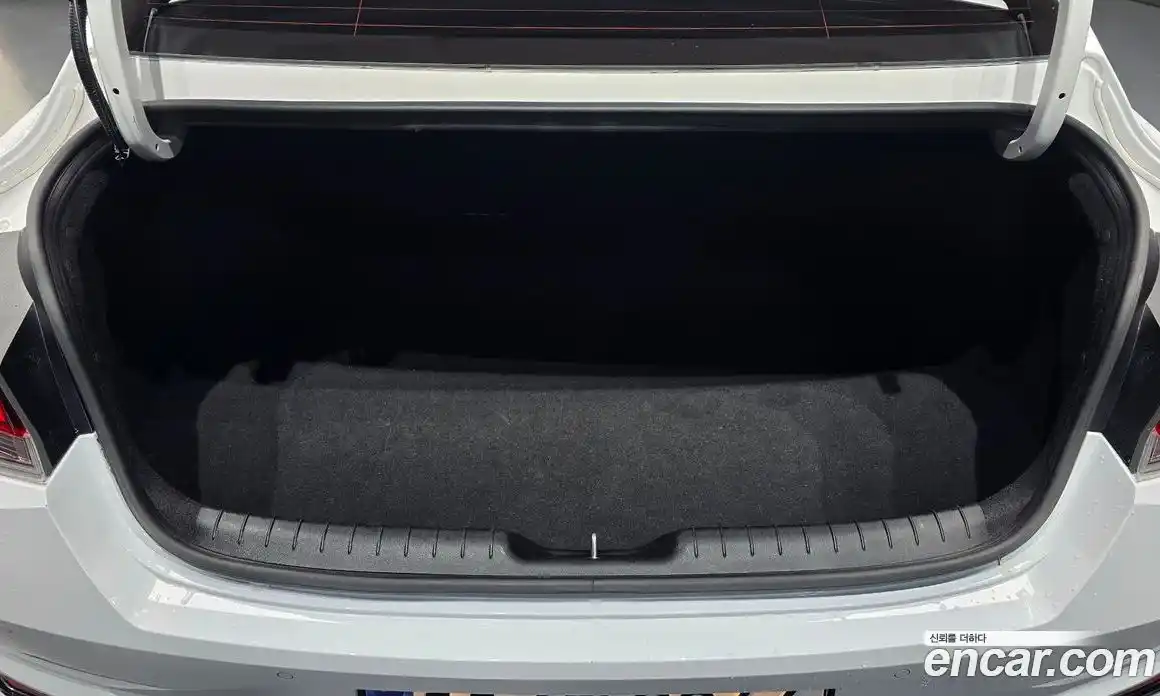 Hyundai Avante 2022 1.6 Автомат в Москве № 1172262, фото 19