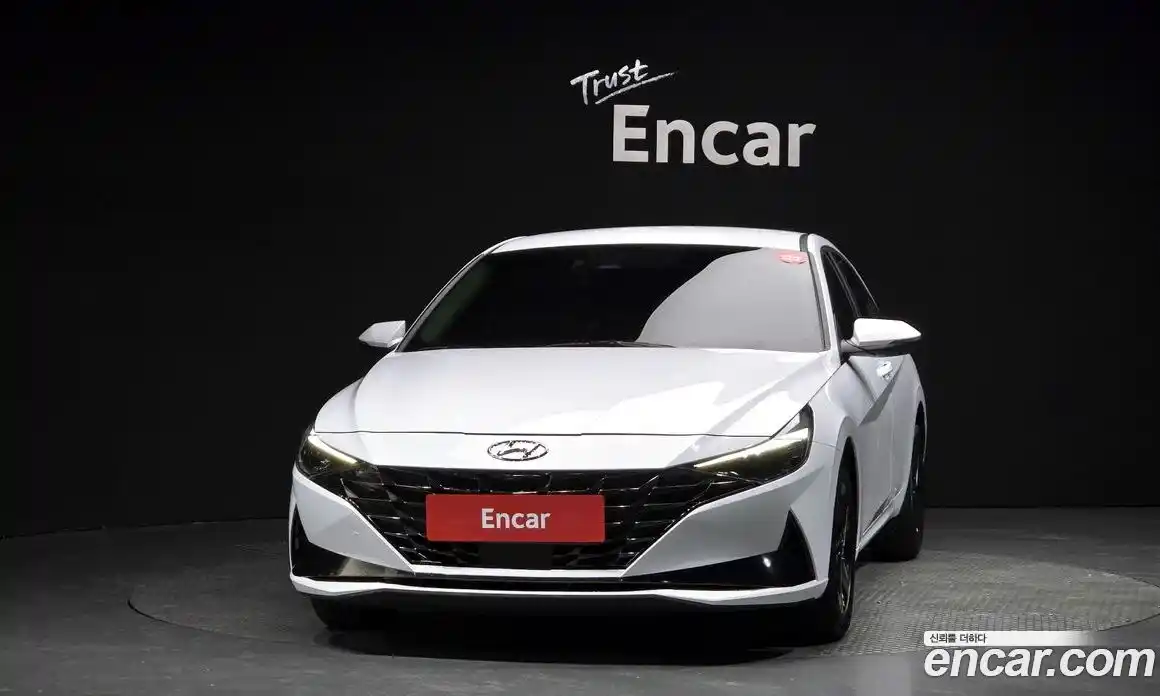 Hyundai Avante 2022 1.6 Автомат в Москве № 1172262, фото 3