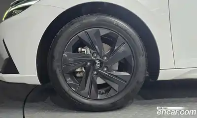 Hyundai Avante 2022 1.6 Автомат в Москве № 1172262, миниатюра 5