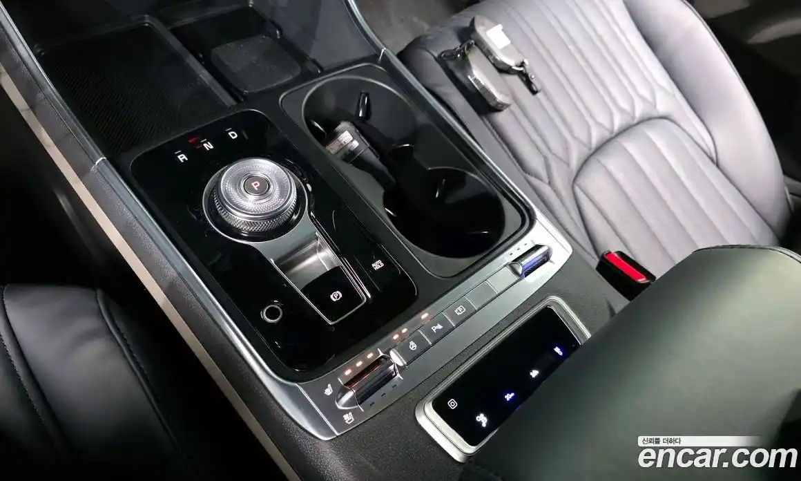 Kia Canival 2025 3.5 Автомат в Москве № 1172400, фото 9