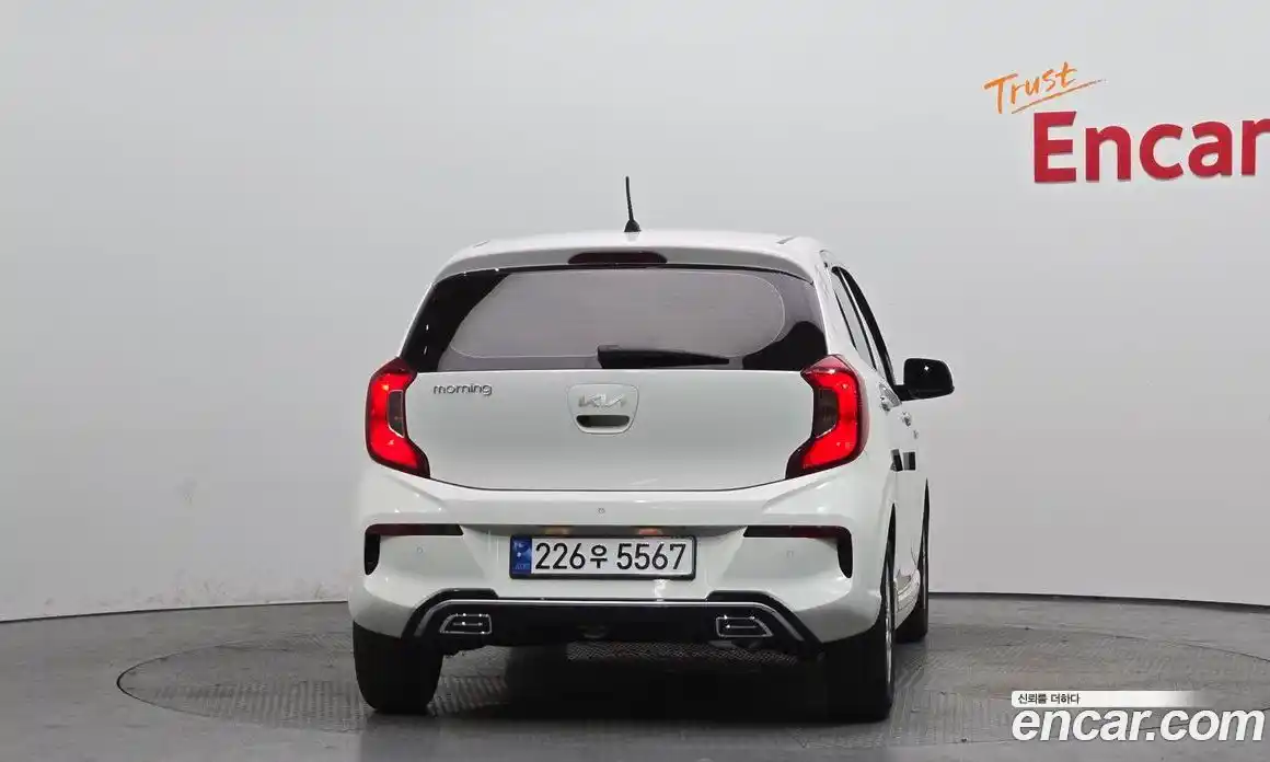 Kia Morning 2023 1.0 Автомат в Москве № 1172434, фото 4