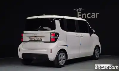 Kia Ray 2023 1.0 Автомат в Москве № 1172440, миниатюра 2