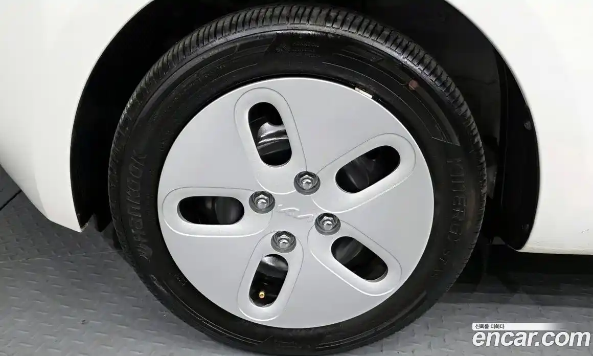 Kia Ray 2023 1.0 Автомат в Москве № 1172440, фото 5