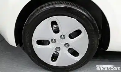 Kia Ray 2023 1.0 Автомат в Москве № 1172440, миниатюра 5