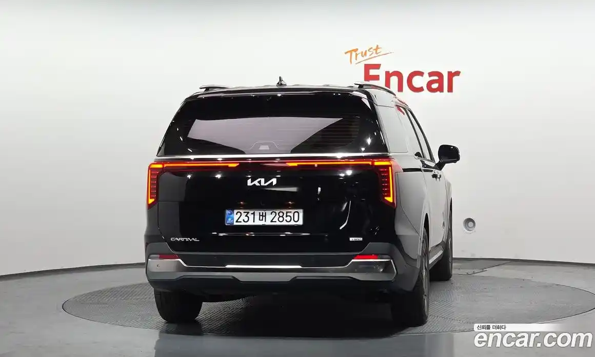 Kia Canival 2025 1.6 гидро в Москве № 1172522, фото 4