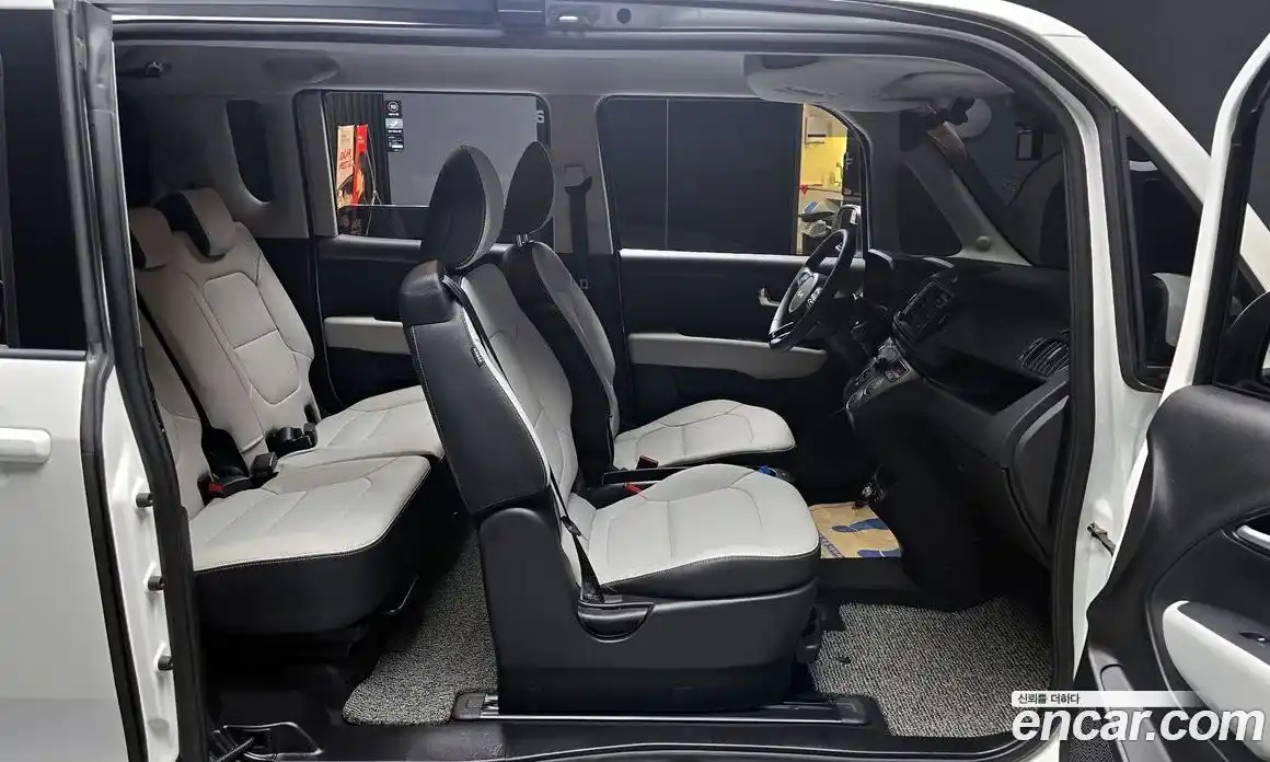 Kia Ray 2024 1.0 Автомат в Москве № 1172552, фото 12