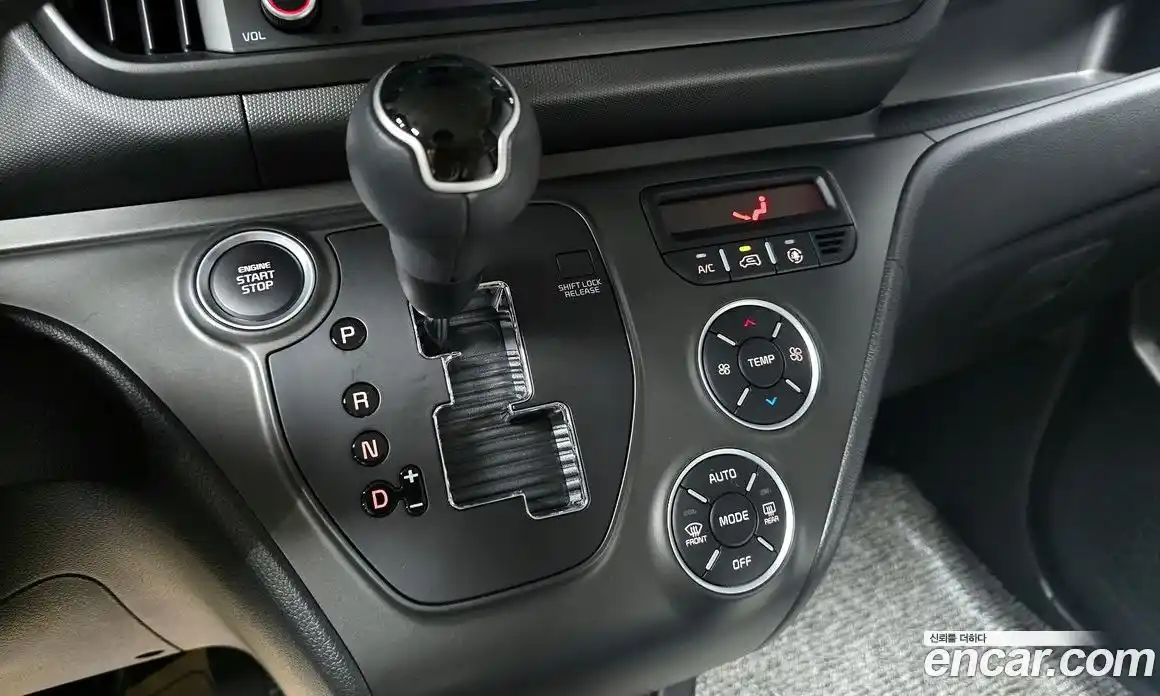 Kia Ray 2024 1.0 Автомат в Москве № 1172552, фото 9