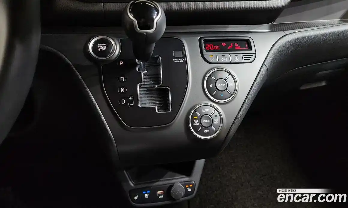 Kia Ray 2024 1.0 Автомат в Москве № 1172602, фото 9