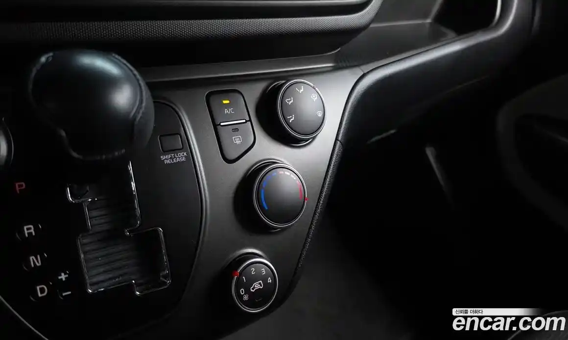 Kia Ray 2024 1.0 Автомат в Москве № 1172629, фото 17