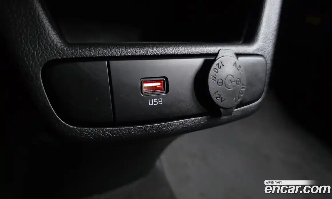 Kia Ray 2024 1.0 Автомат в Москве № 1172629, фото 18