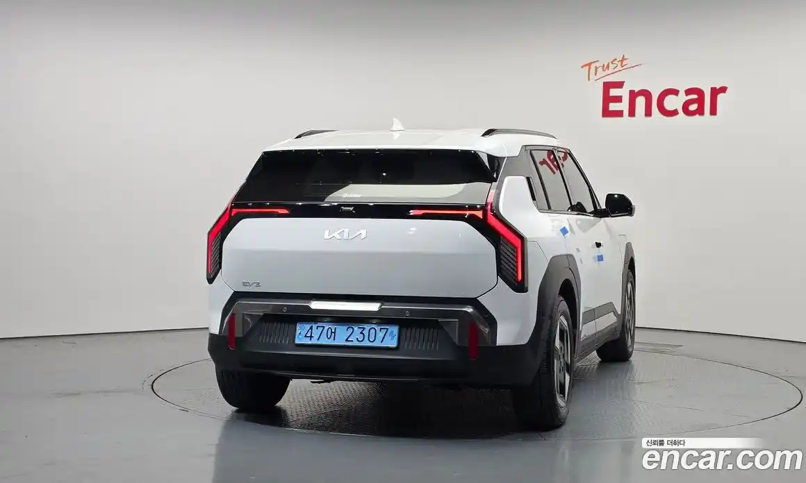 Kia EV3 2024 0.2 Автомат в Москве № 1172631, фото 4