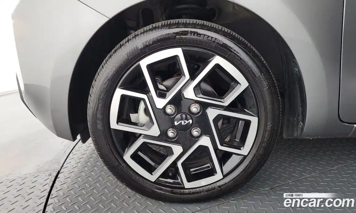 Kia Ray 2023 1.0 Автомат в Москве № 1172650, фото 4