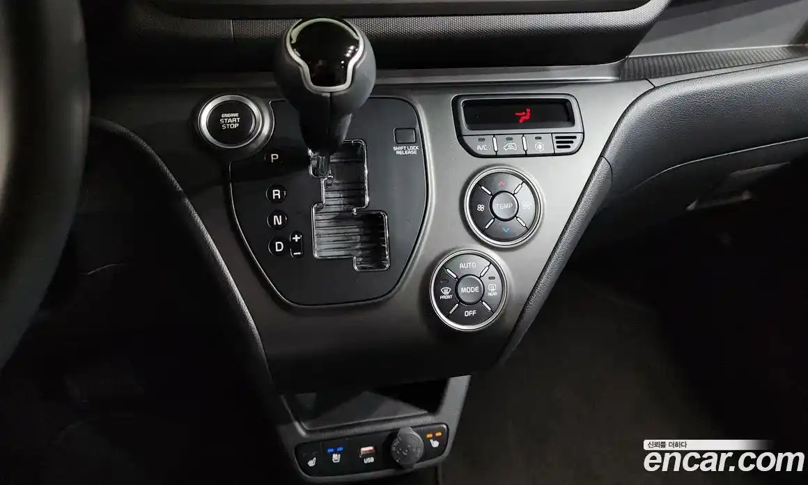 Kia Ray 2023 1.0 Автомат в Москве № 1172650, фото 8